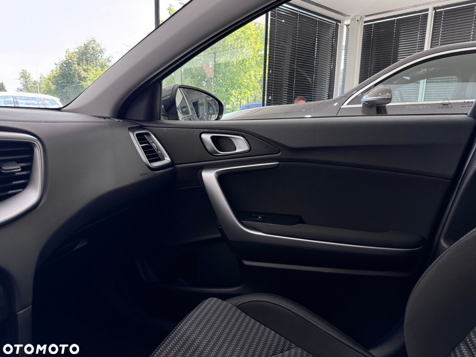 Kia Ceed 1.5 T-GDI M DCT - 32
