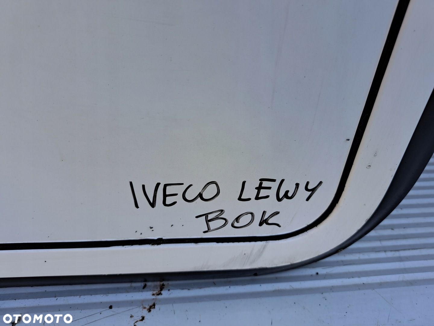 IVECO DAILY SZYBA LEWA BOCZNA PRZESUWNA ROZSUWANA - 2