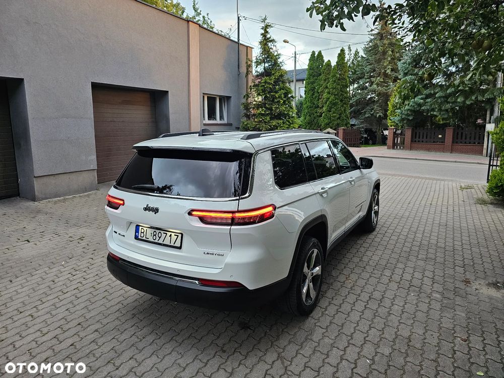 Jeep Grand Cherokee - 37