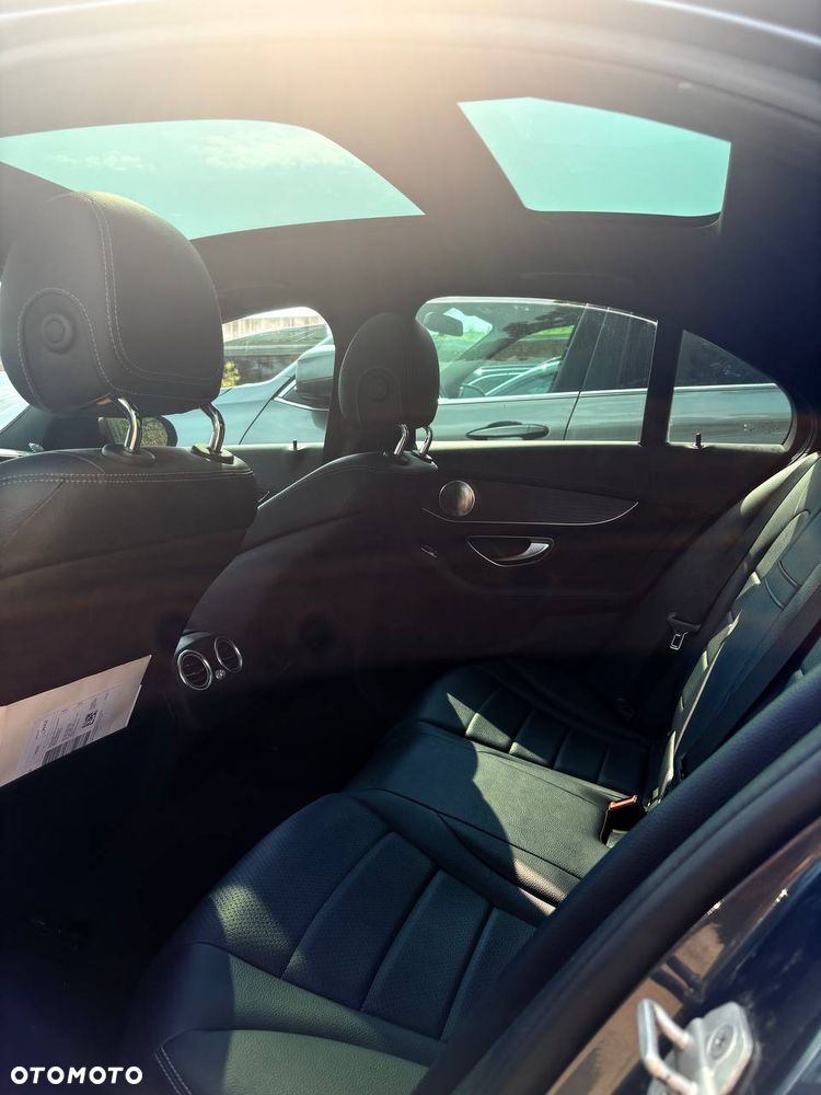 Mercedes-Benz Klasa C 300 7G-TRONIC - 11