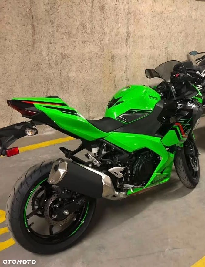 Kawasaki Ninja 400 - 1