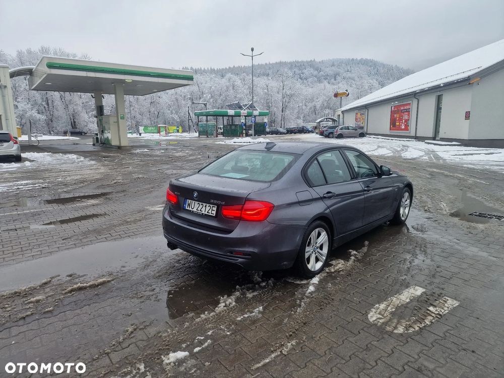 BMW Seria 3 320d Luxury Line sport - 6