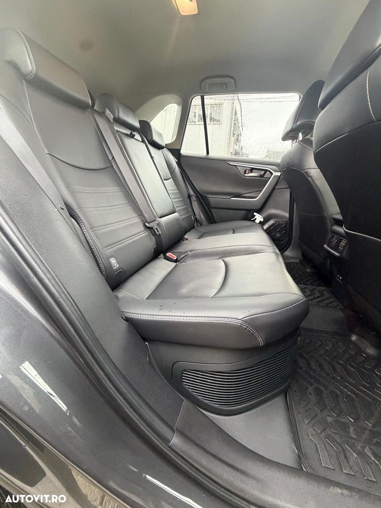 Toyota RAV4 2.5 VVT-iE 4x4 Luxury - 11