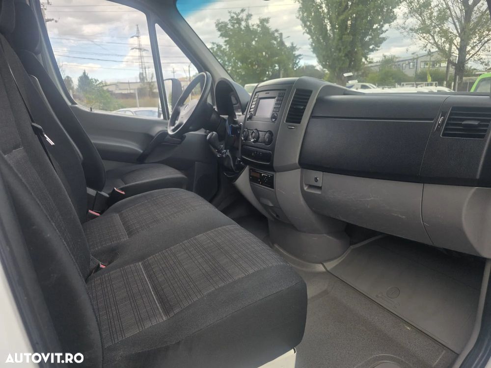 Mercedes-Benz SPRINTER - 12