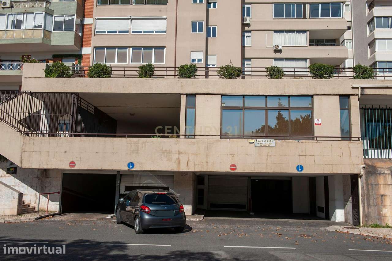 Lugar de Garagem em Zona Premium de Miraflores - Grande imagem: 2/6