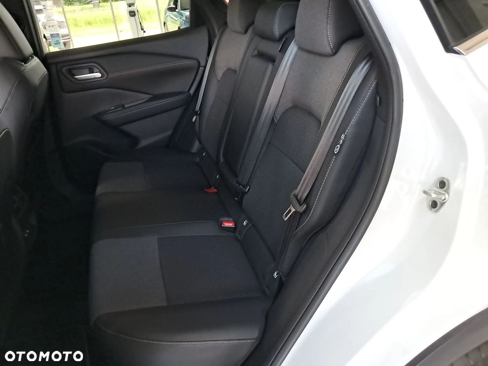 Nissan Qashqai 1.3 DIG-T MHEV N-Connecta Xtronic - 22