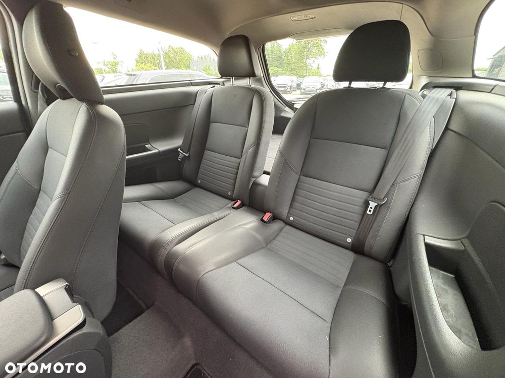 Volvo C30 1.6D - 12