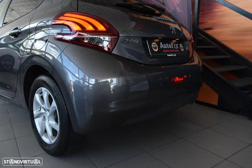 Peugeot 208 1.5 BlueHDi Signature - 38