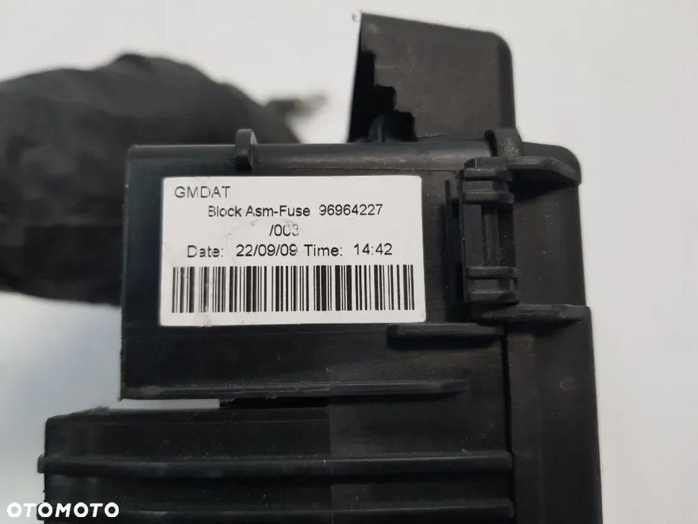 Klema plusowa skrzynka Cruze 2.0 vcdi 96964227 - 5