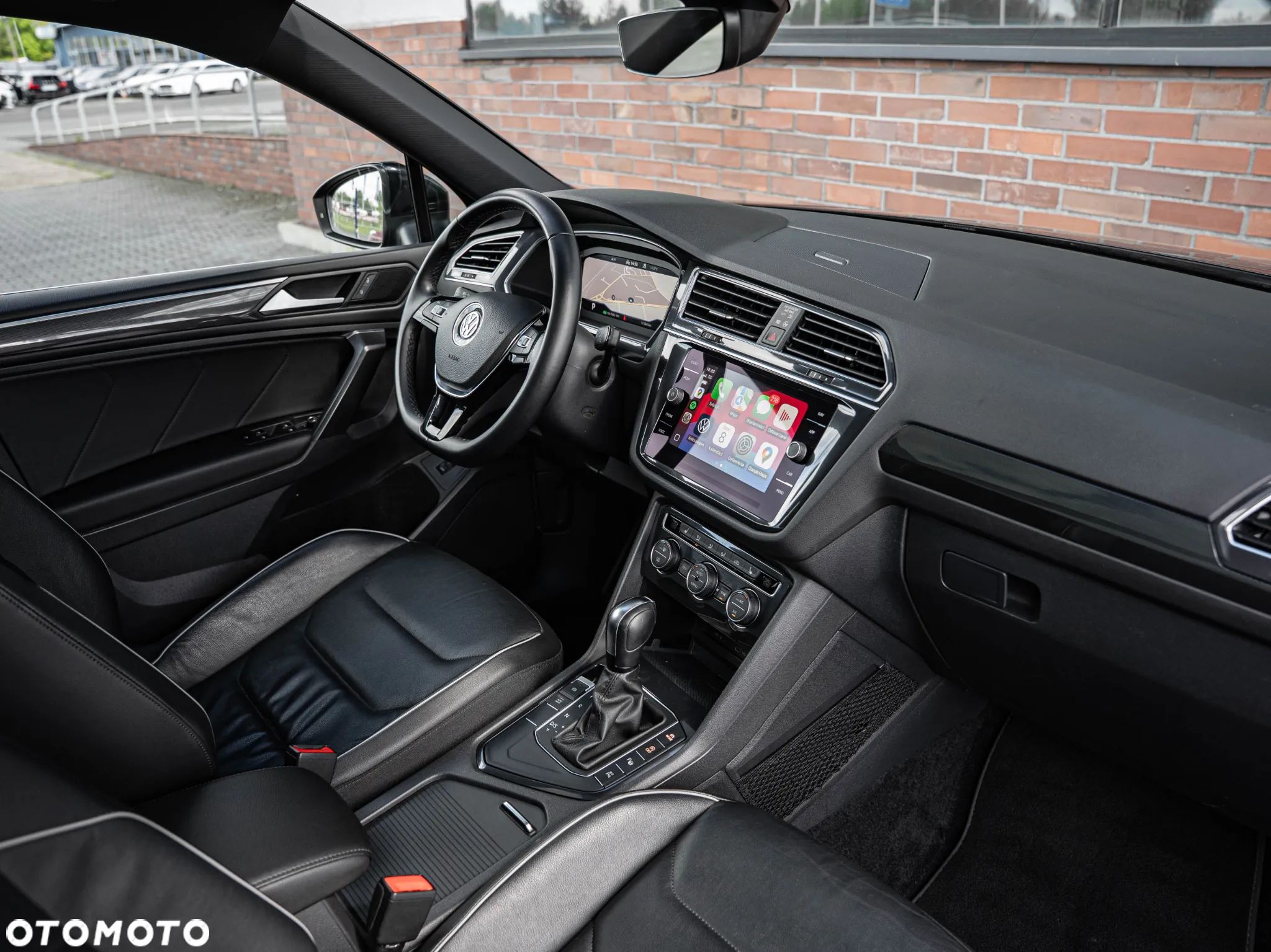 Volkswagen Tiguan Allspace 2.0 TDI R-Line DSG - 25