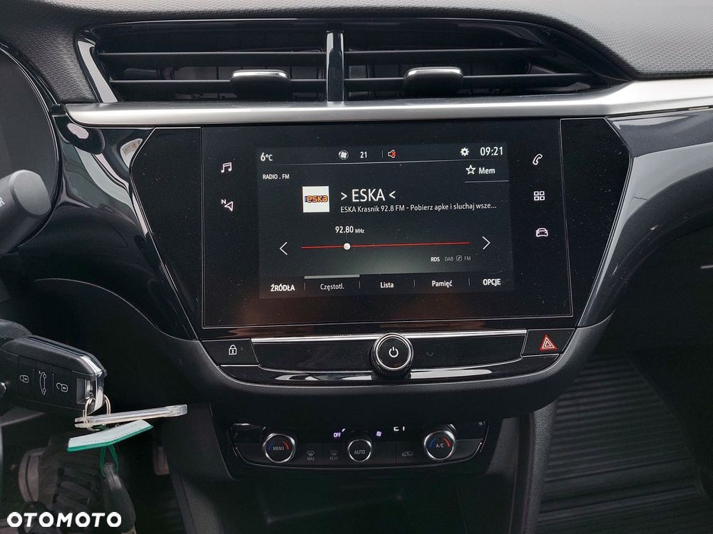 Opel Corsa 1.2 Elegance S&S - 11