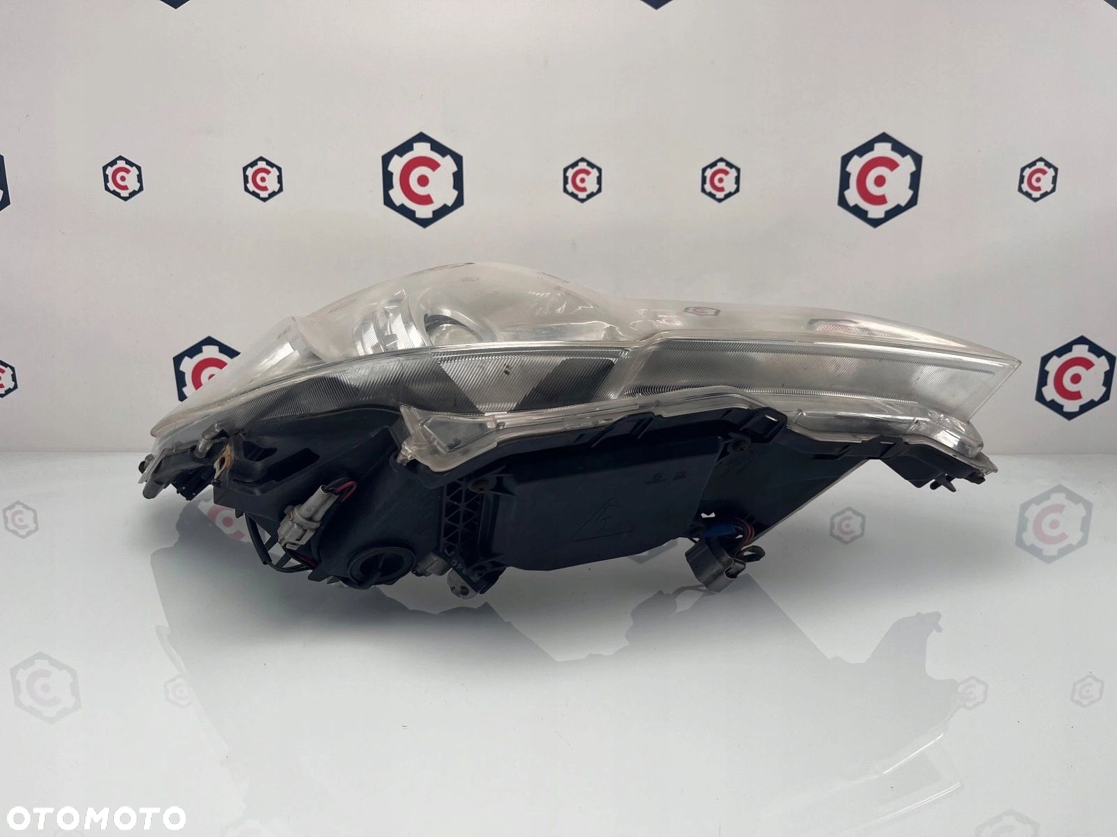 LAMPA PRAWA PRZÓD SUBARU LEGACY OUTBACK IV XENON - 2