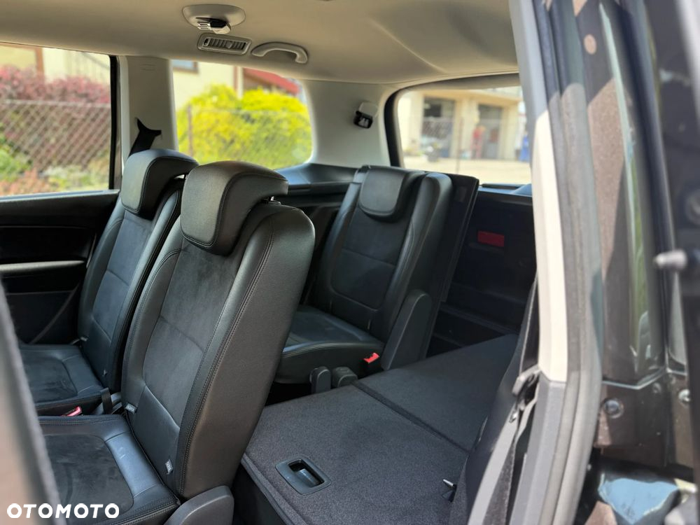 Volkswagen Sharan 2.0 TDI Highline DSG - 8