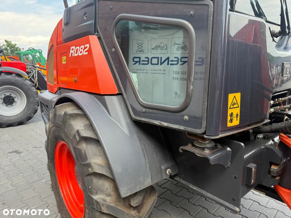 Kubota R082 - 14