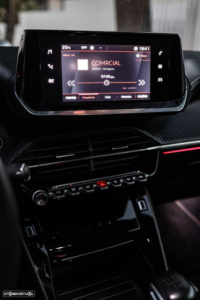 Peugeot 208 PureTech 100 GT Pack - 33