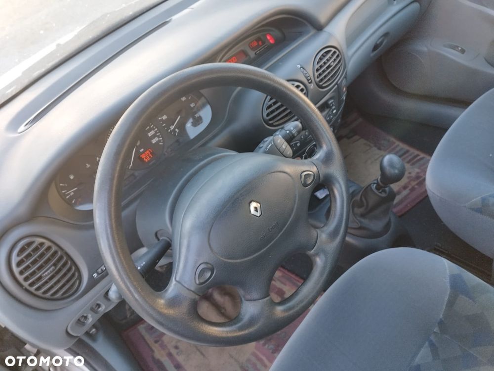 Renault Megane - 11