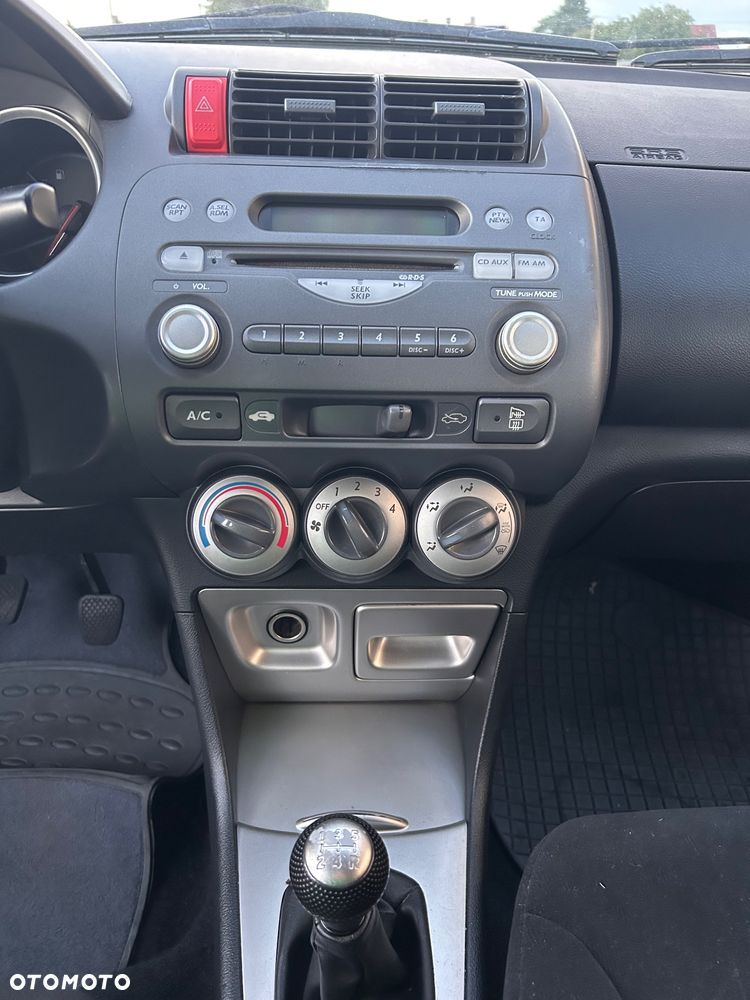 Honda City 1.4 Comfort - 11