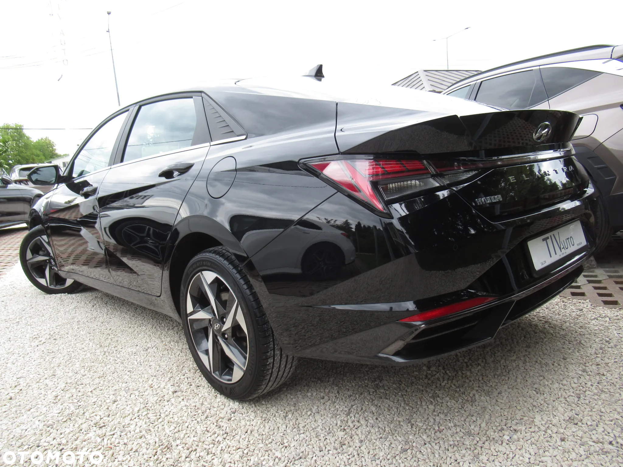 Hyundai Elantra 1.6 Executive CVT - 4