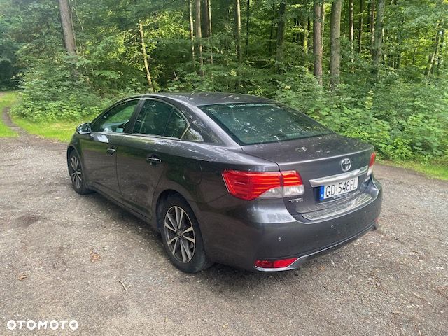 Toyota Avensis 1.8 Premium - 6