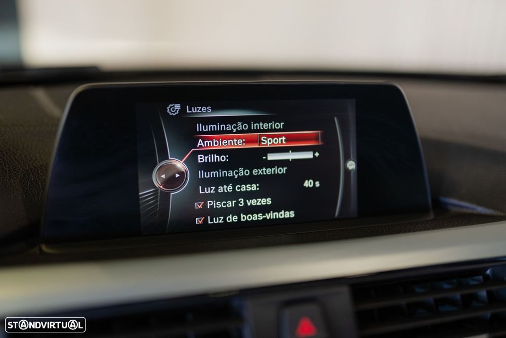 BMW 318 d Pack M - 41