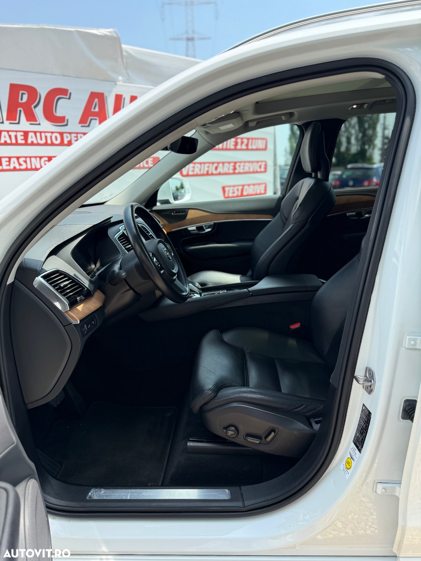 Volvo XC 90 T8 AWD Recharge Geartronic Inscription - 11