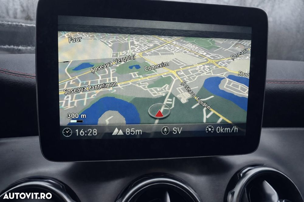 Mercedes-Benz GLA 200 - 15