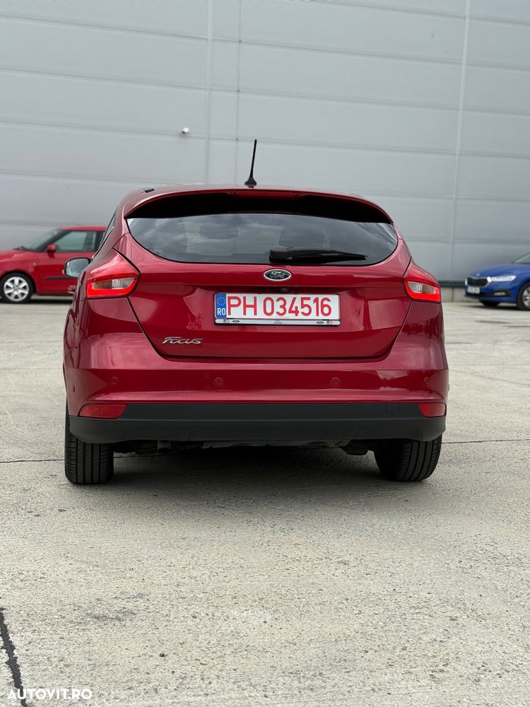 Ford Focus - 11
