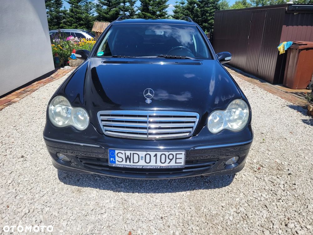 Mercedes-Benz Klasa C 220 T CDI Elegance - 4