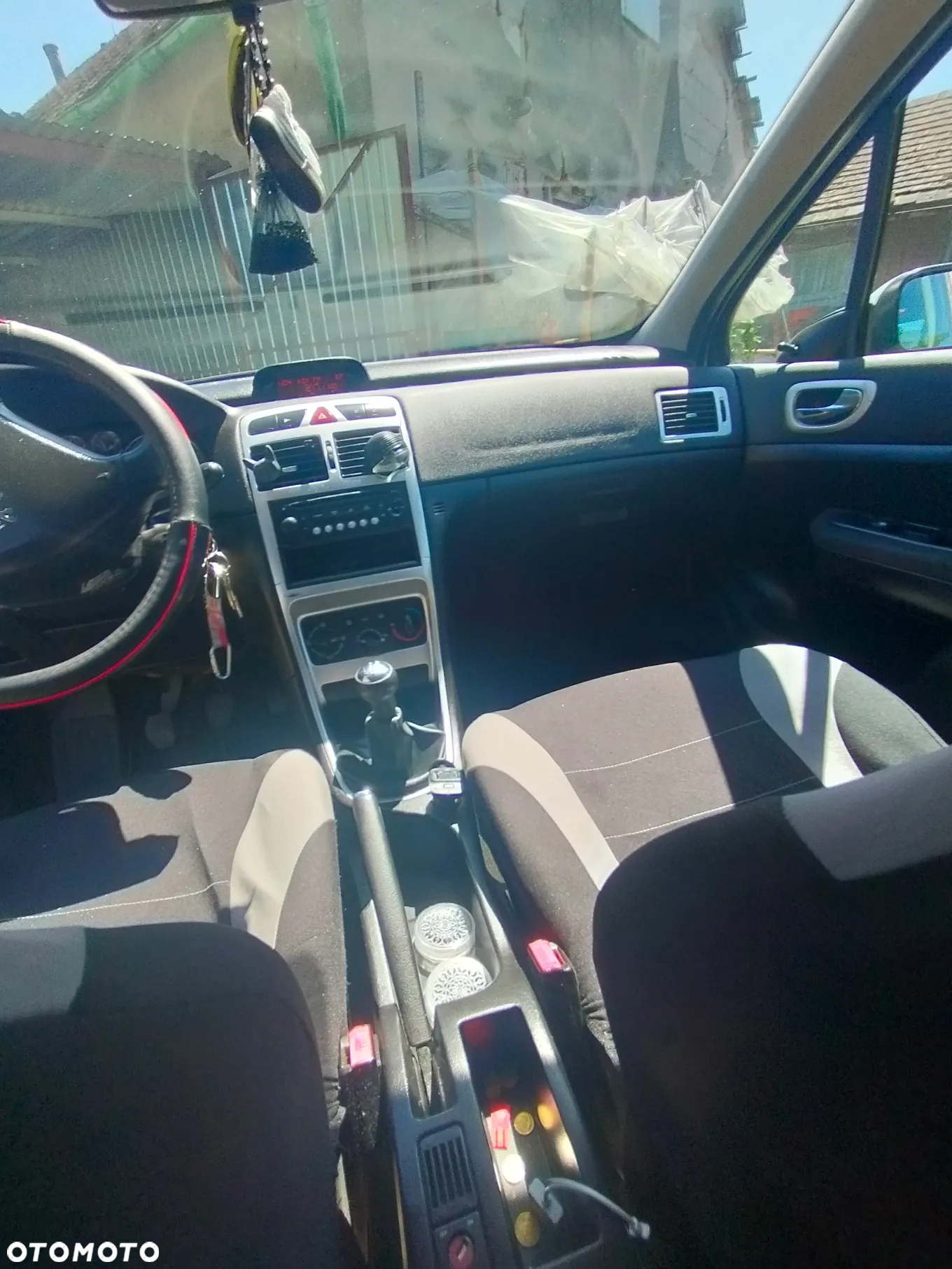 Peugeot 307 1.6 - 12
