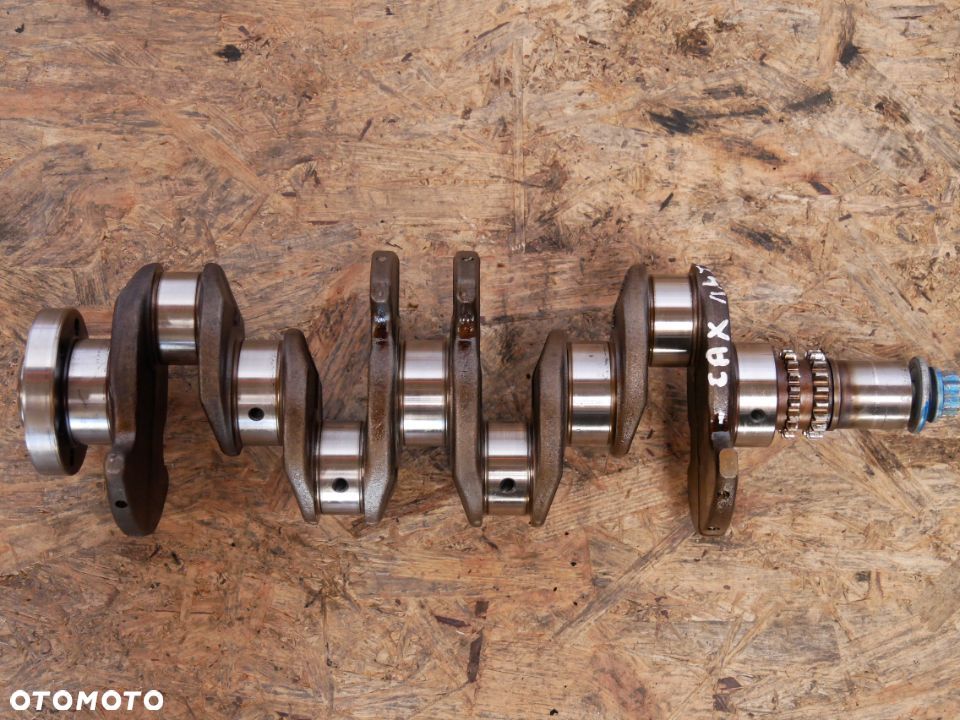 WAŁ KORBOWY VW GOLF 1.4 TSI CAX - 4