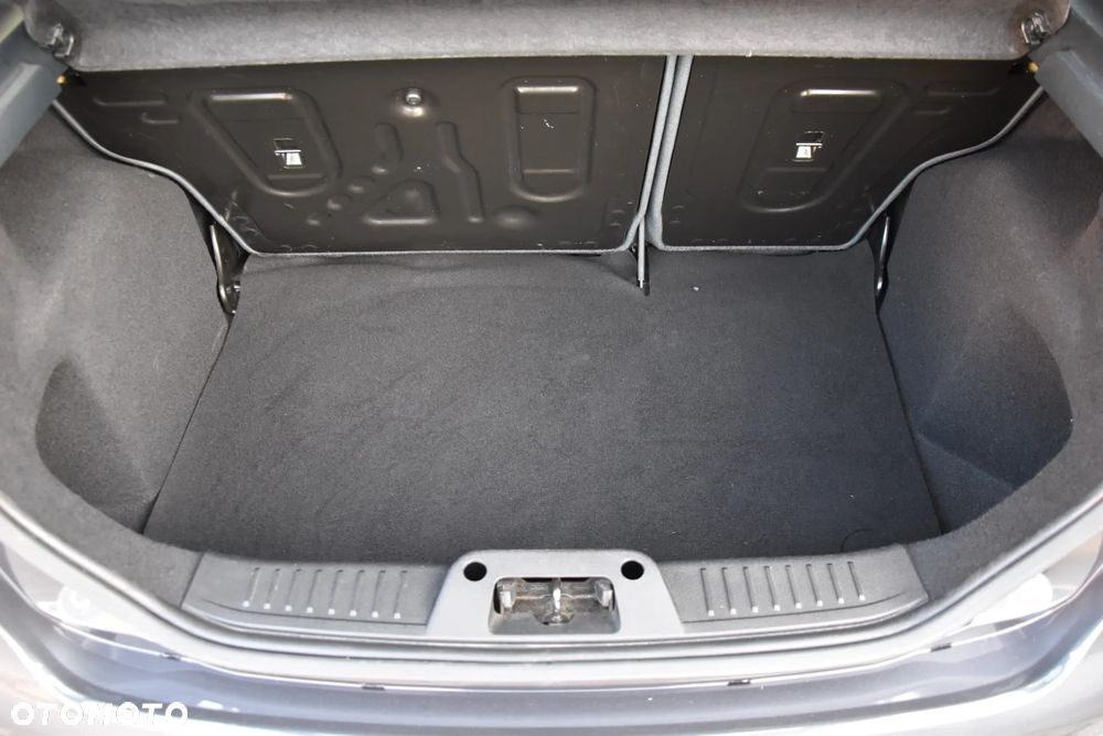 Ford Fiesta 1.25 Titanium EU5 - 32