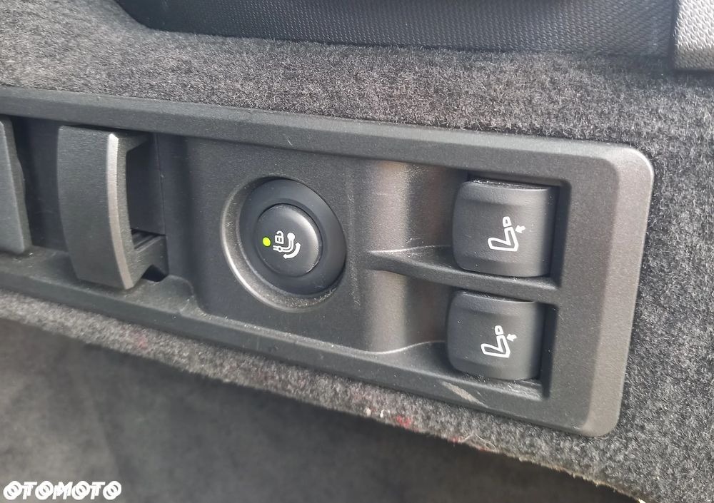 BMW Seria 3 330e xDrive M Sport sport - 35