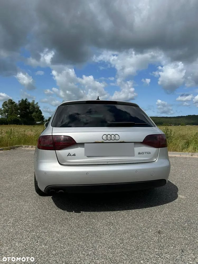 Audi A4 - 4