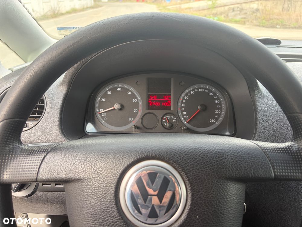 Volkswagen Caddy - 10