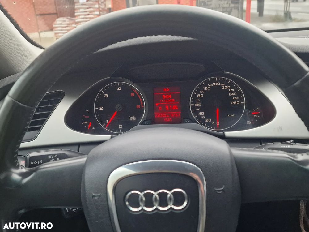 Audi A4 2.0 TDI Avant - 9