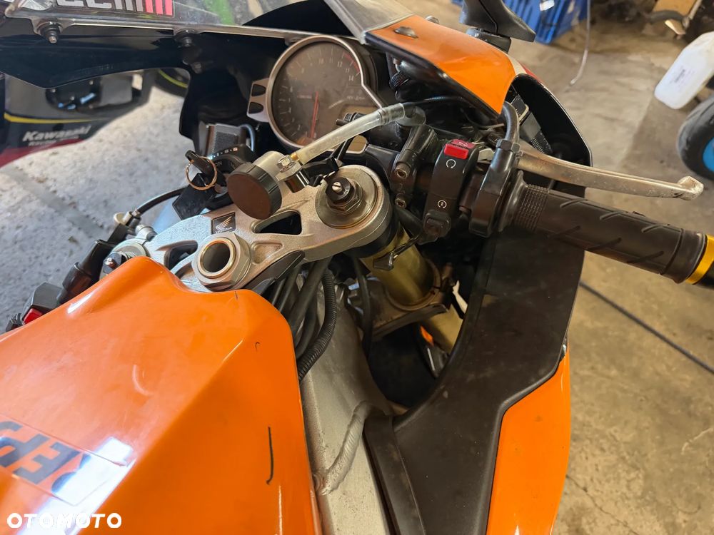 Honda CBR - 4