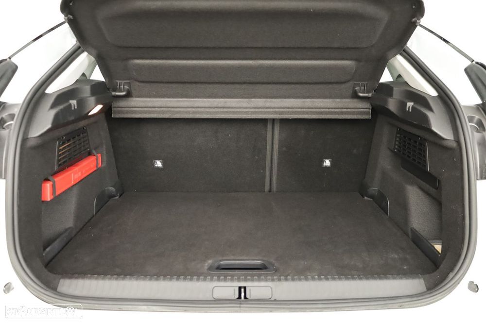 Citroën C4 1.2 PureTech Plus EAT8 - 24