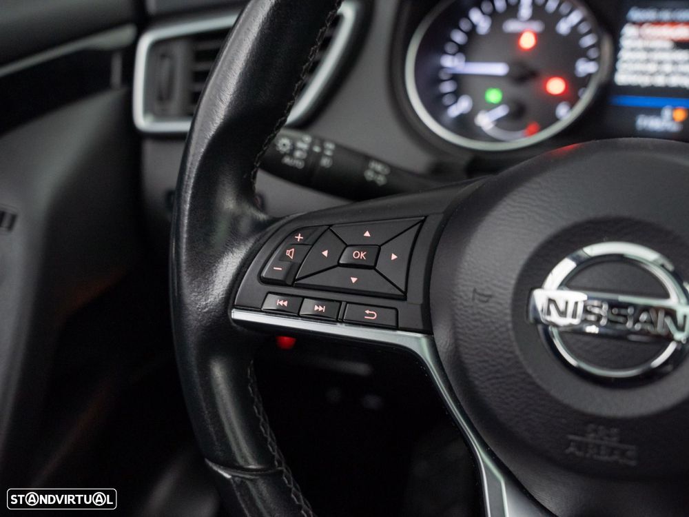Nissan Qashqai 1.5 dCi N-Connecta - 20