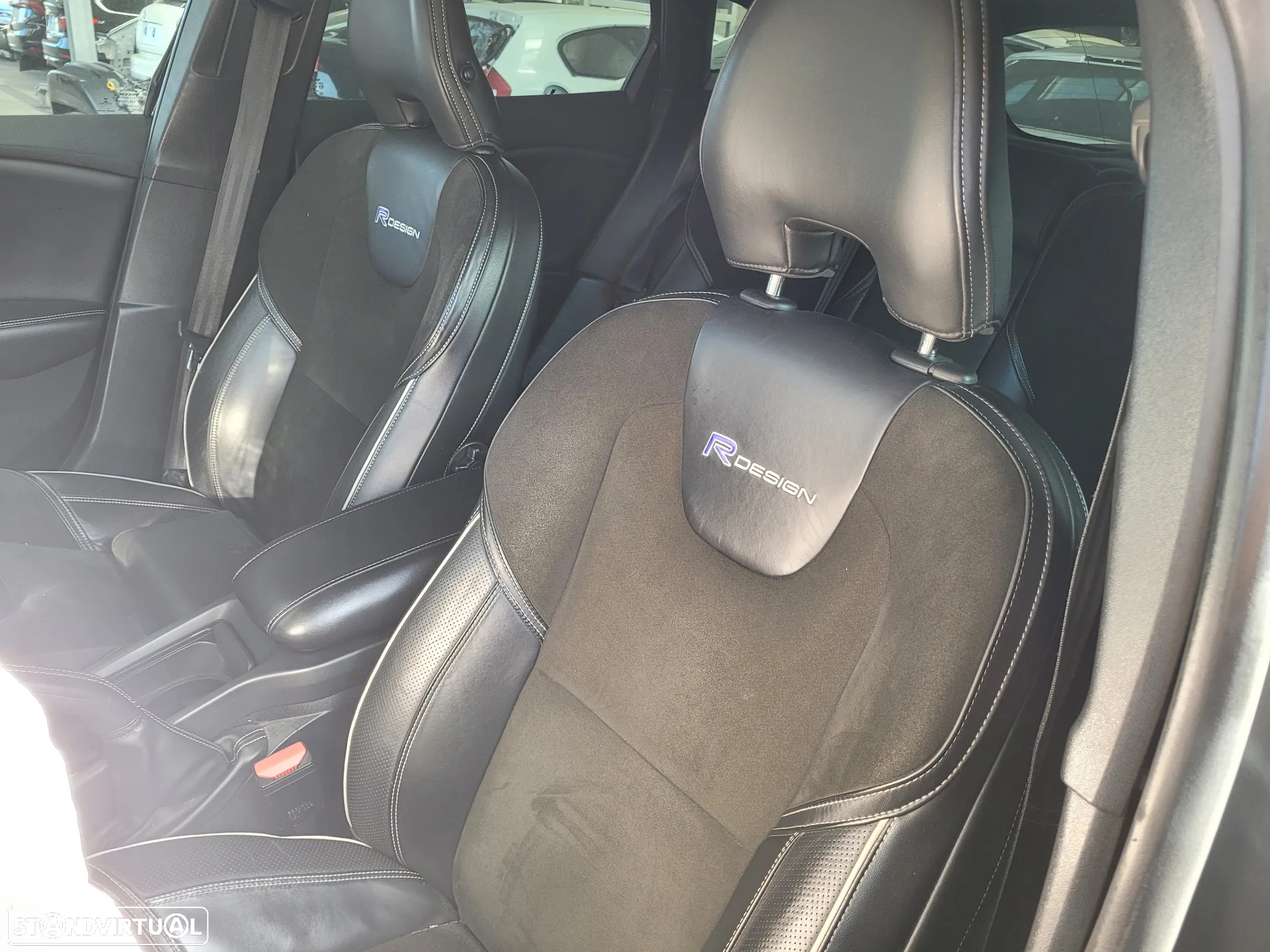Volvo V40 R-Design 2015 para peças - 4