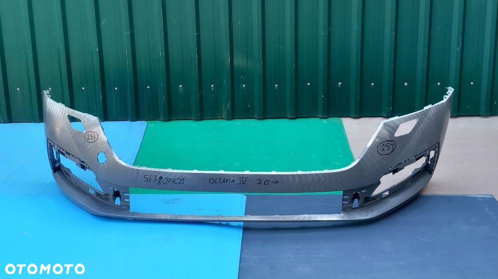 ZDERZAK PRZÓD PRZEDNI SKODA OCTAVIA IV 2020- 5E3807221 NOWY ORYGINALNY