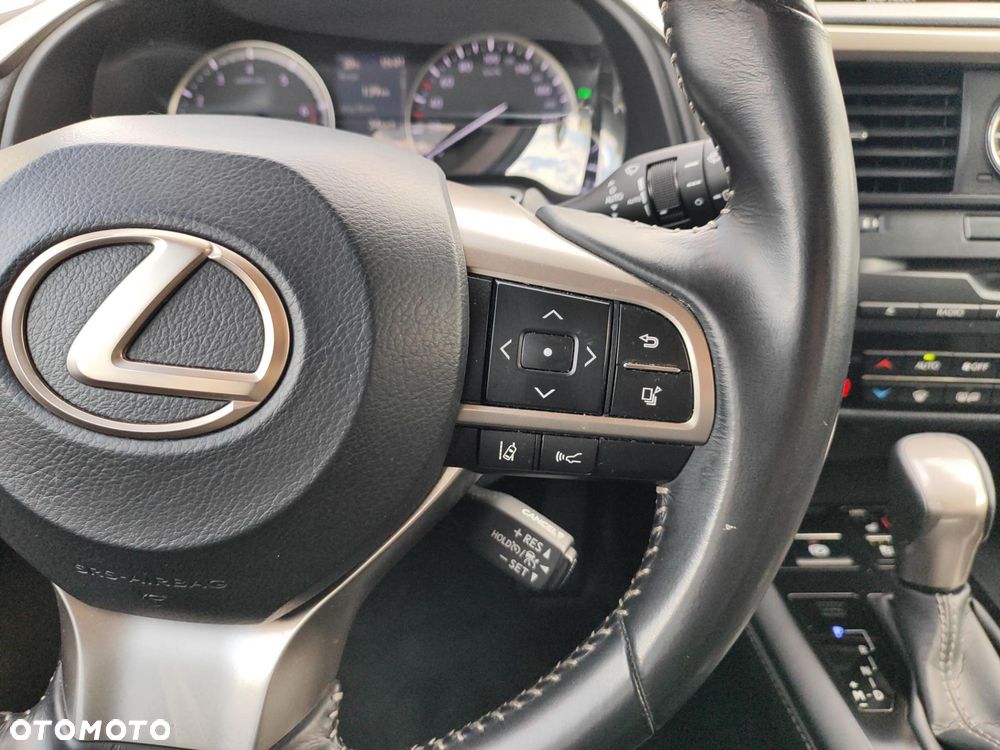 Lexus RX - 18