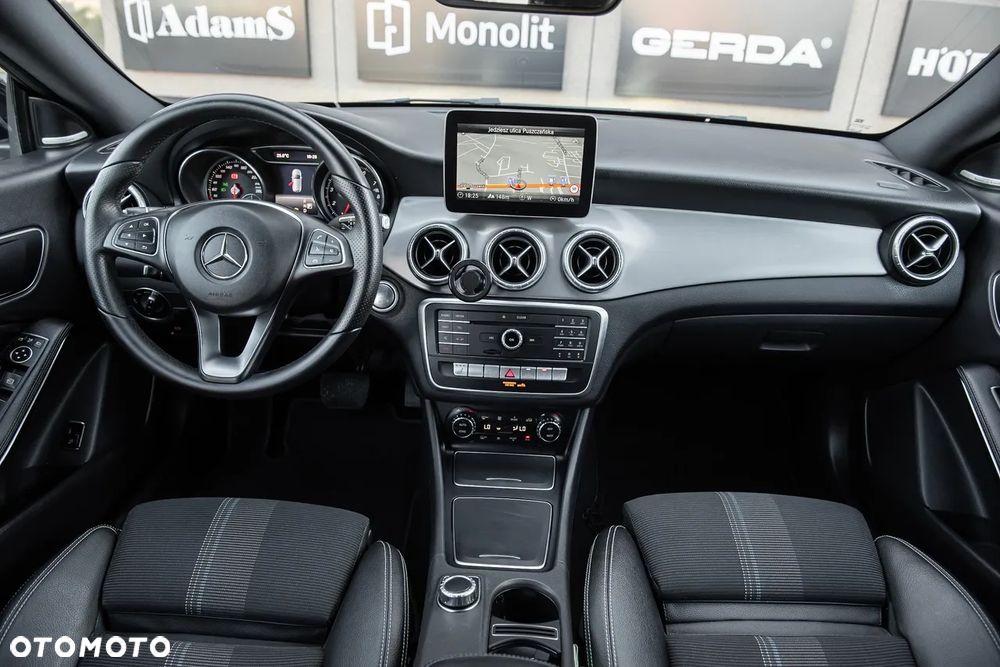 Mercedes-Benz CLA - 28