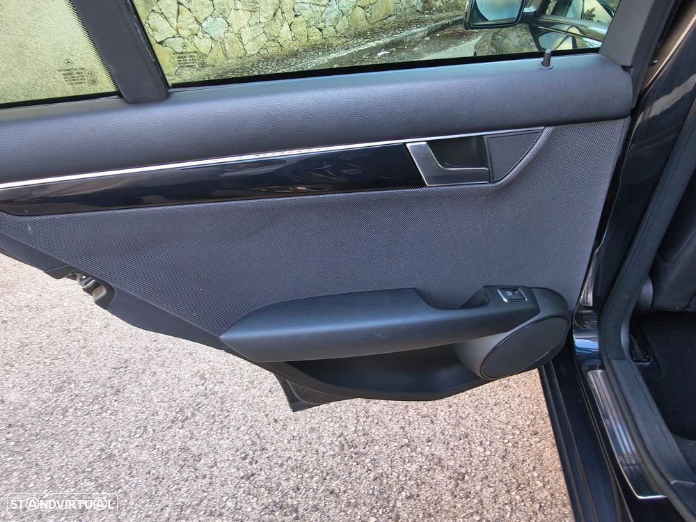 Mercedes-Benz C 220 Station CDI Avantgarde Edition - 19