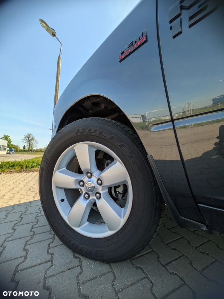 RAM 1500 - 8