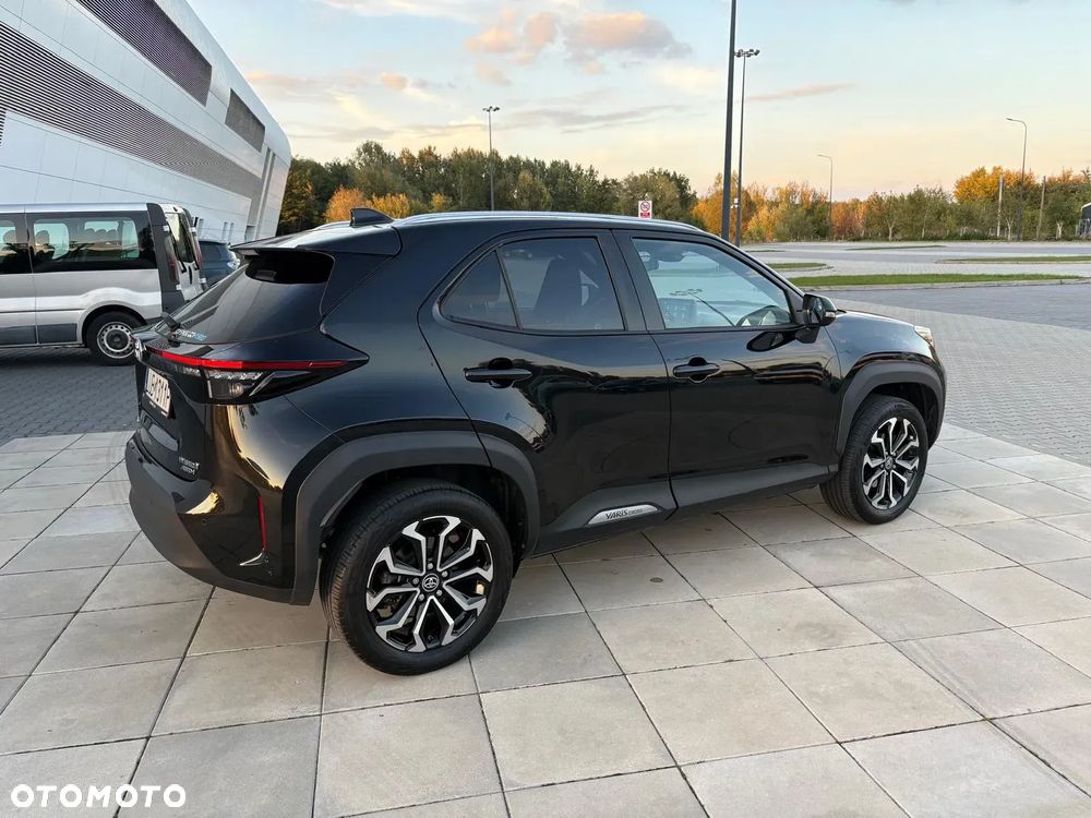 Toyota Yaris Cross Hybrid 1.5 Comfort 4x4 - 8