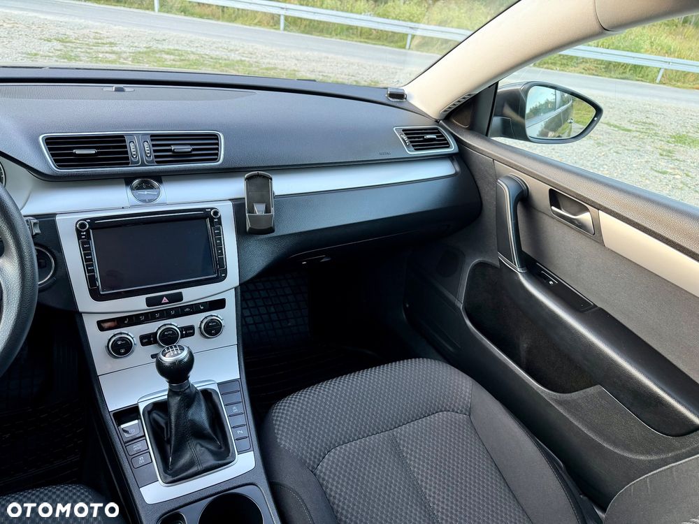 Volkswagen Passat 2.0 Blue TDI DPF Comfortline - 31