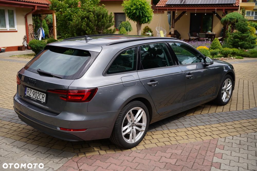 Audi A4 Avant - 4