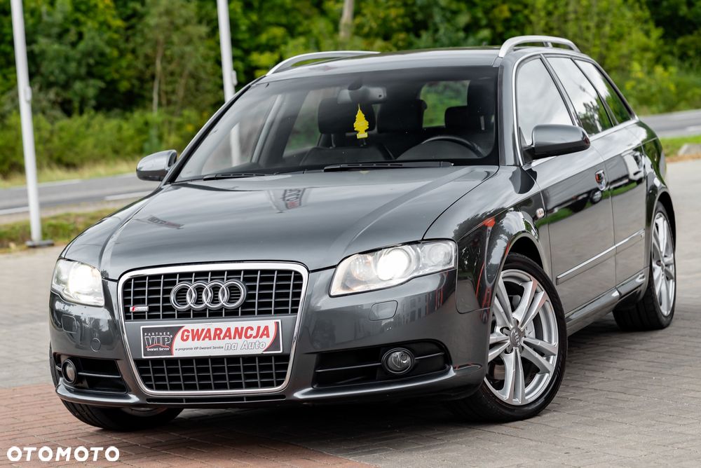 Audi A4 Avant 2.0T FSI Quattro - 1