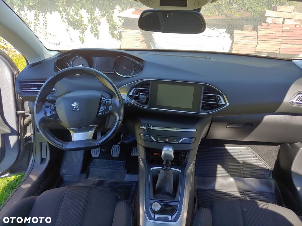 Peugeot 308 - 5