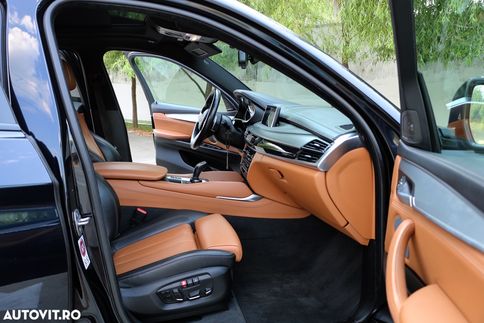 BMW X6 xDrive40d - 24